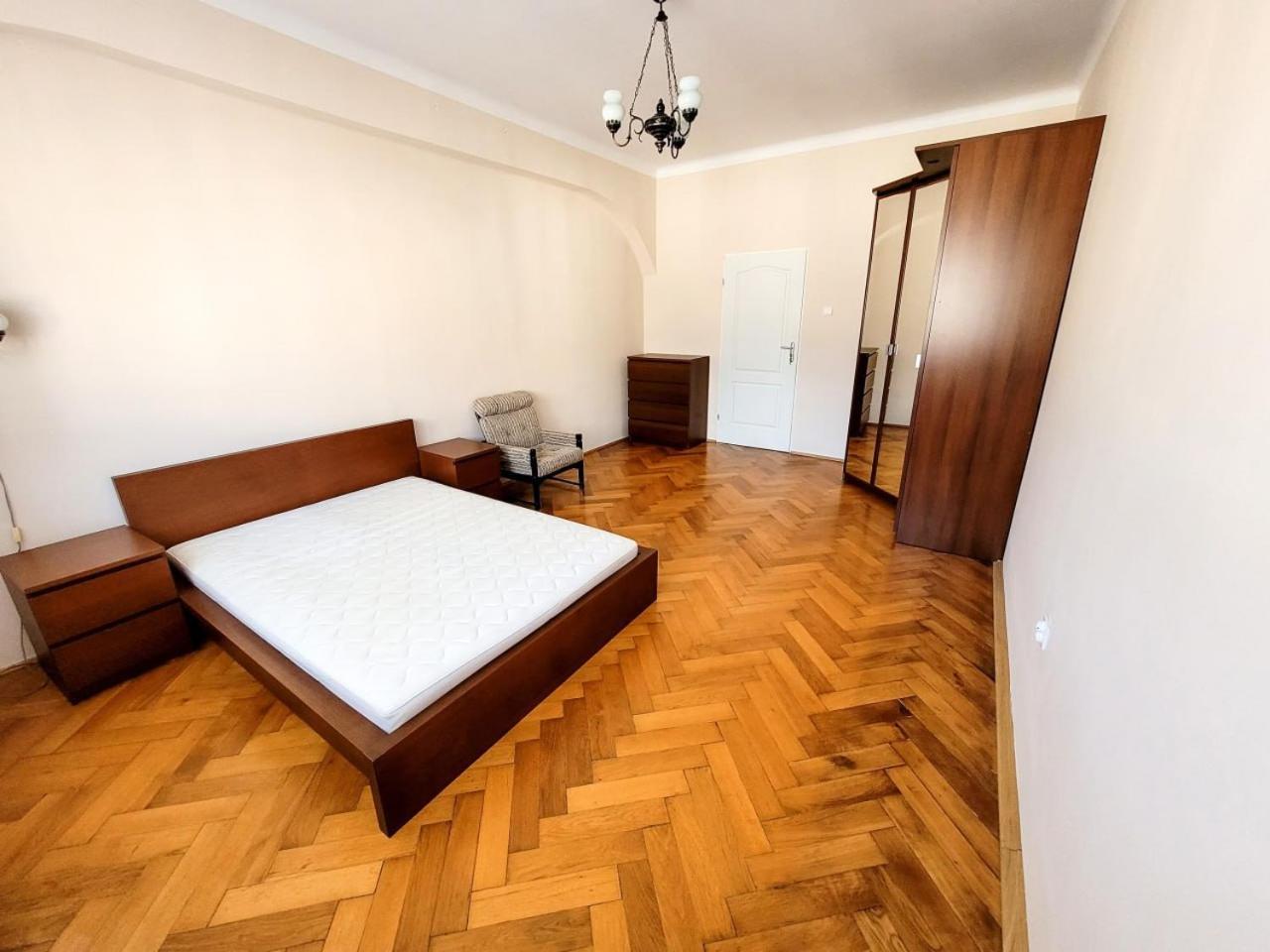 Wild Solutions Sauna Apartments Krakau Exterior foto